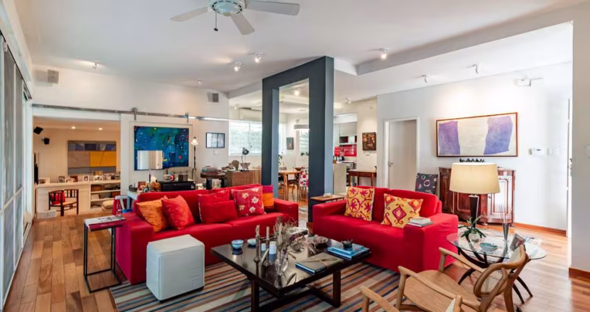 Casa tipo para venda com 3 quartos, sendo 3 suítes, 180m²