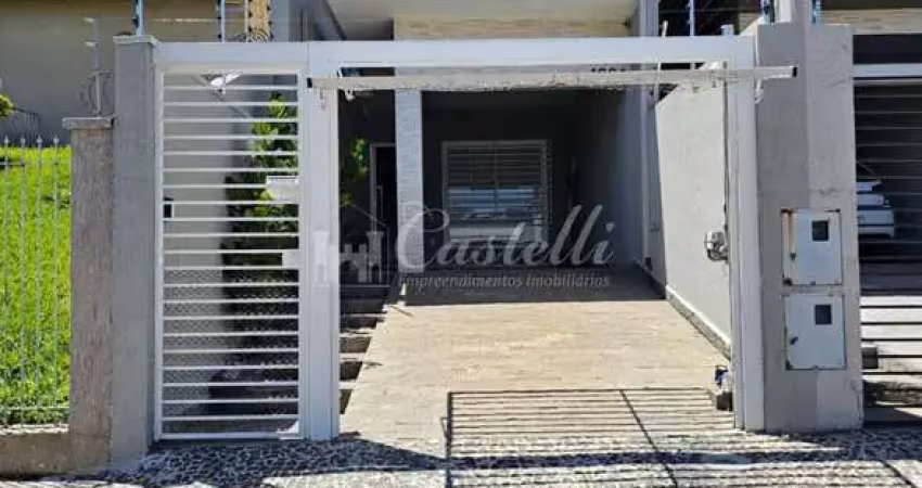 Sobrado à venda, no Bairro Uvaranas, em PONTA GROSSA - PR