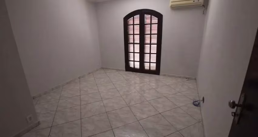 Sobrado com 3 dormitórios à venda, 160 m² por R$ 380.000,00 - Jardim Zaira - Mauá/SP