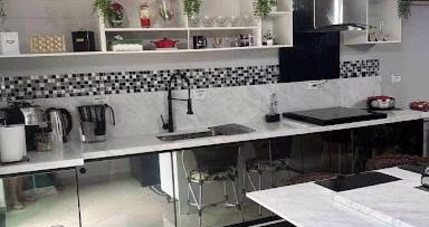 Casa com 3 dormitórios à venda, 245 m² por R$ 850.000,00 - Jardim Guapituba - Mauá/SP