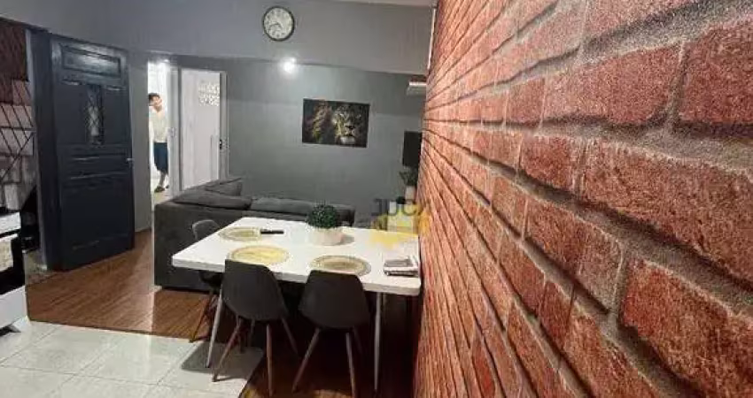 Excelente casa no jardim guapituba com vista para o parque do guapituba .