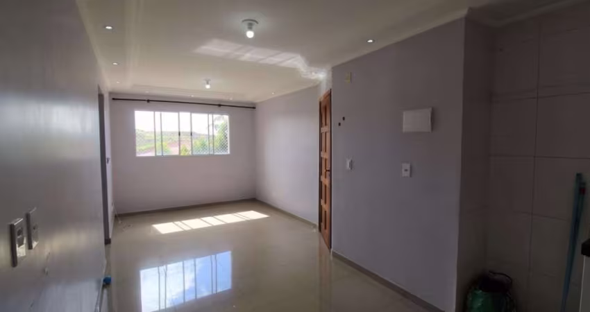 Apartamento com 2 dormitórios para alugar, 56 m² por R$ 1.502,00 - Jardim Ipê - Mauá/SP