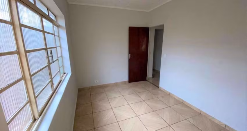 Casa com 3 dormitórios para alugar, 120 m² por R$ 1.920,00 - Jardim São Judas - Mauá/SP