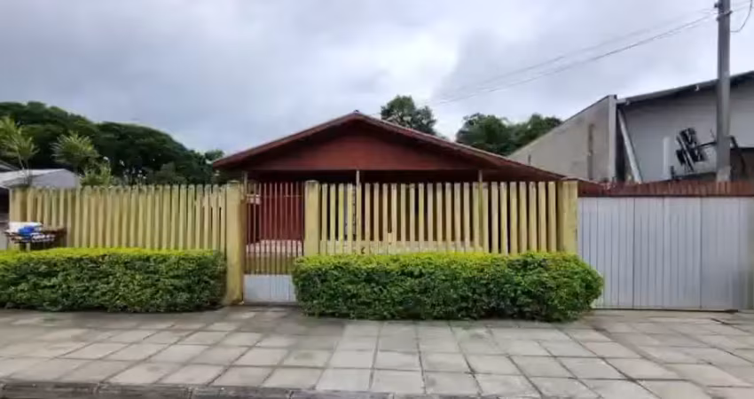 Linda casa à venda em campo largo.  432 metros de terreno plano.