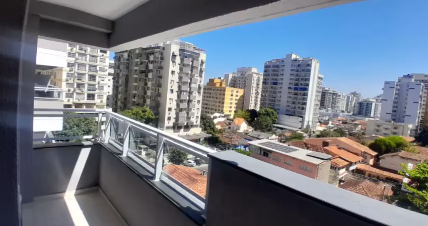 Apartamento com varanda e vista livre em condominio novo