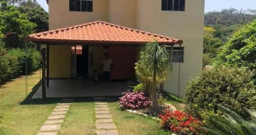 Casa condomínio Solar das Palmeiras
