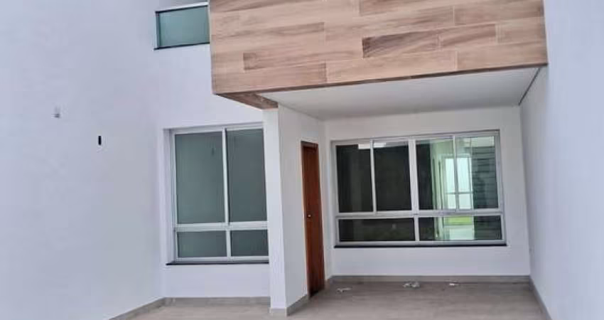 Casas modernas, espaçosas e com acabamento impecável/ Contagem