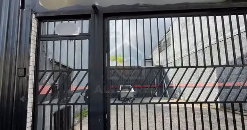 Sala comercial para alugar na Rua Gaspar Conqueiro, Vila Vitória, Mogi das Cruzes