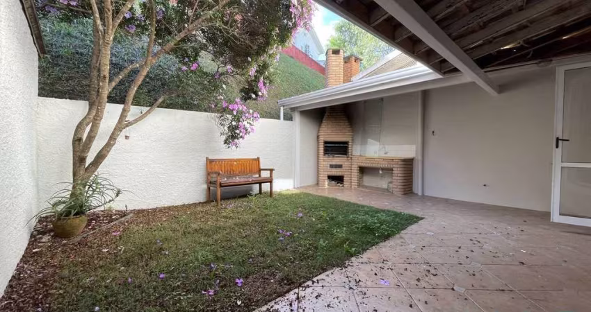 Oportunidade! - Casa no Residencial Scenic em Alphaville!