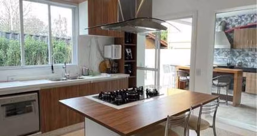 Casa Alphaville 4 Reformada - R$2.990.000,00!!