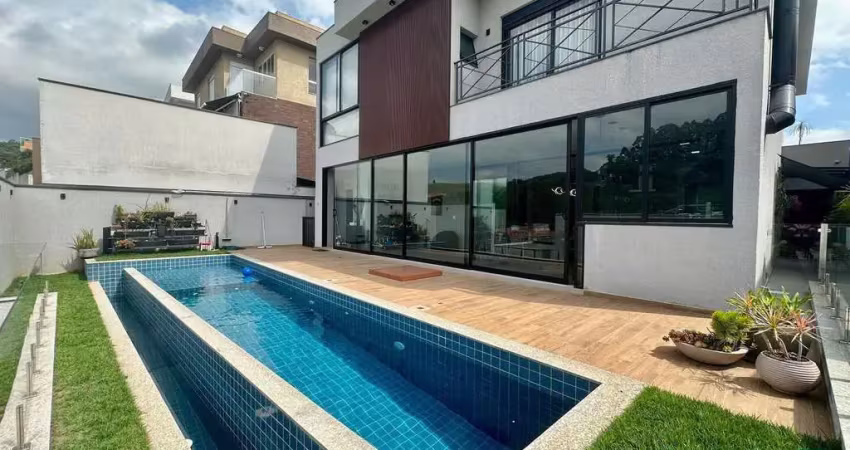 Casa linda no residencial campos do conde em alphaville
