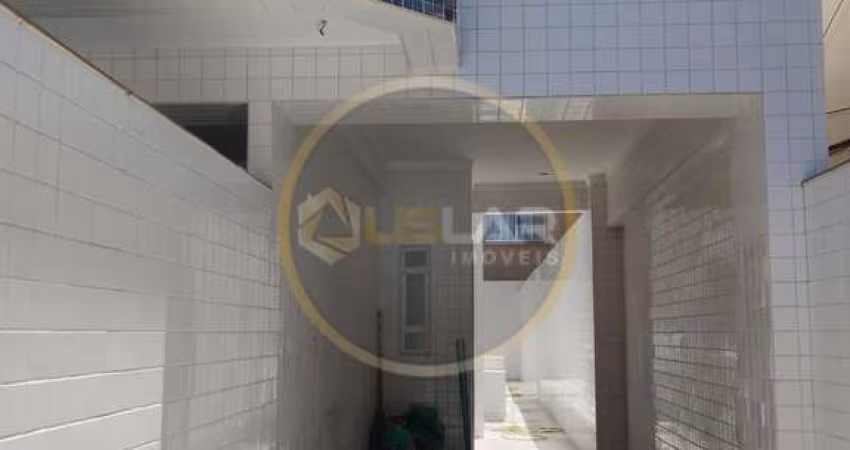 Casa sobreposta baixa  à Venda em Santos, SP - Campo Grande
