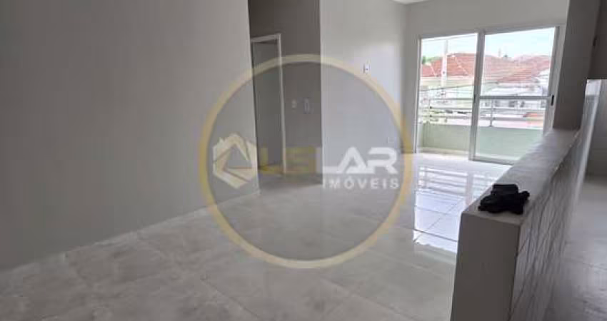 Apartamento de 2 dormitórios em prédio com elevador