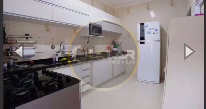 Casa sobreposta alta com 3 dormitórios no macuco em santos
