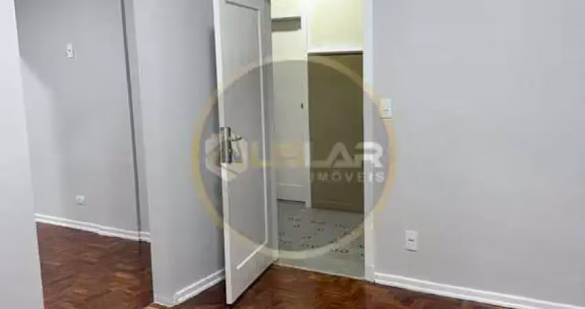 Sala  comercial no centro de santos, proximo de tudo