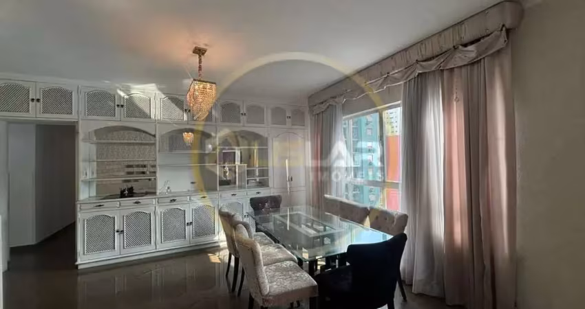 Apartamento de 3 dorms de frente com varanda, dependencia completa e garagem demarcada