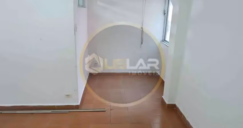 Sala living grande, para dividir quarto e sala, próx ao mar