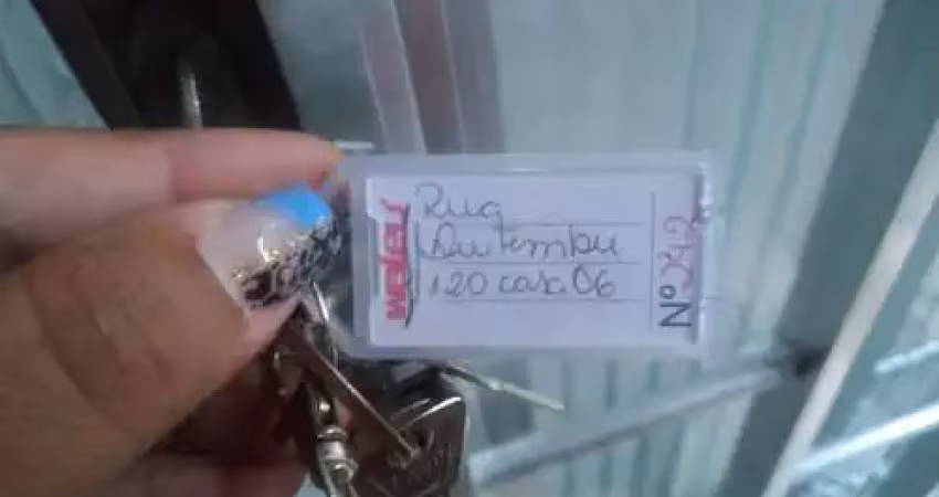 Casa com 2 quartos para alugar na Rua Quitembu, 120, Jardim Carioca, Rio de Janeiro