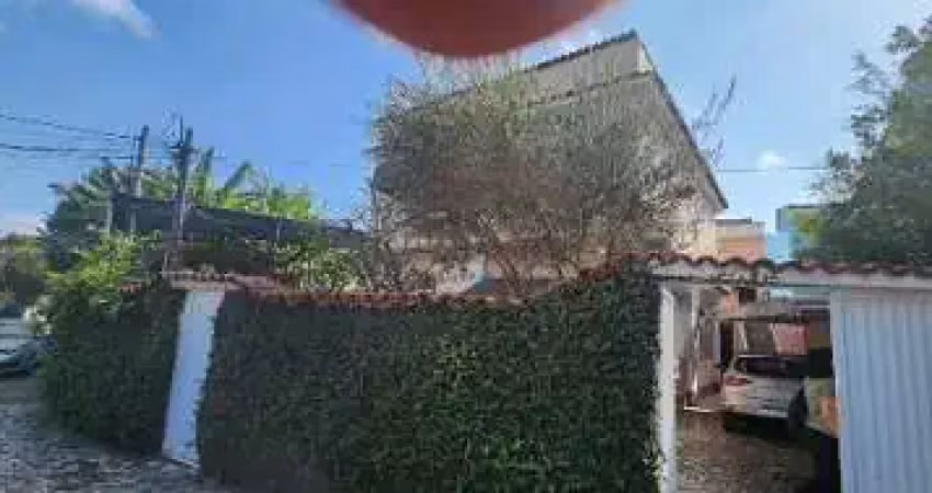 Casa com 6 quartos para alugar na Rua Max Yantok, 226, Bancários, Rio de Janeiro