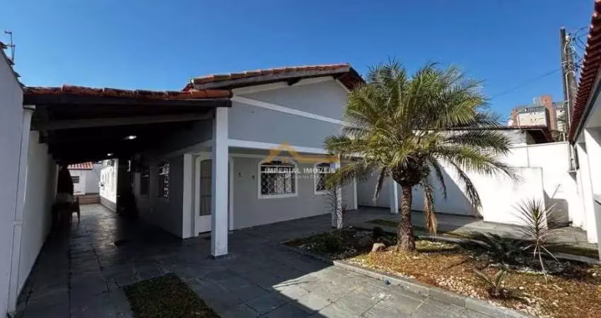À venda i0195 - casa 4 dormitórios no jd britânia - caraguatatuba/sp