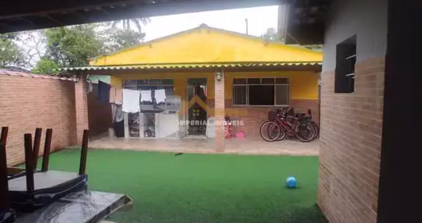 À venda - casa com 2 pontos comerciais no jardim casa branca em caraguatatuba/sp