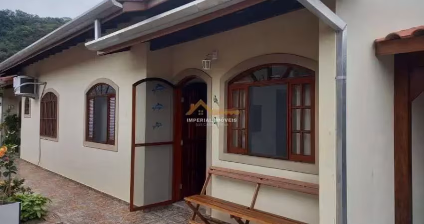 À venda - casa 2 dormitórios  na martim de sá - caraguatatuba/sp