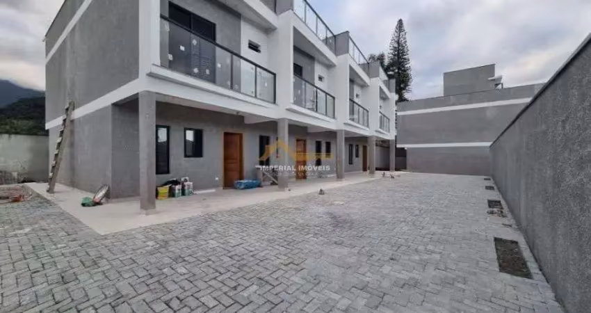 À venda i0240 - casa 2 dormitórios em massaguaçu -  caraguatatuba/sp