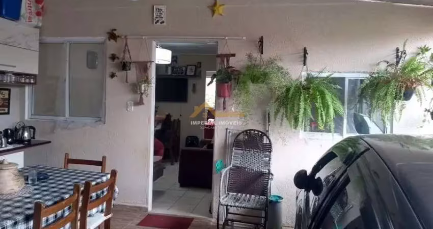À venda - casa 2 dormitórios no pegorelli - caraguatatuba/sp