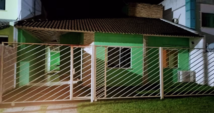 VENDA DE UMA CASA EM CONDOMÍNIO FECHADO