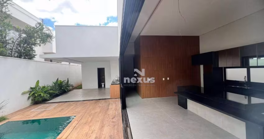 Casa térrea  com 3 suítes à venda, 214 m² por R$ 2.050.000 - Condomínio Splêndido - Uberlândia/MG