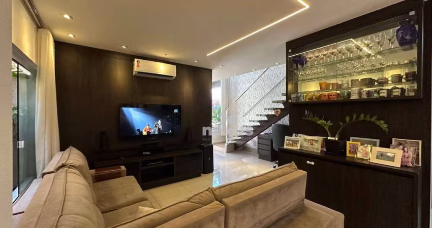 Sobrado com 3 dormitórios à venda, 180 m² por R$ 1.270.000,00 - Village Paradiso I - Uberlândia/MG