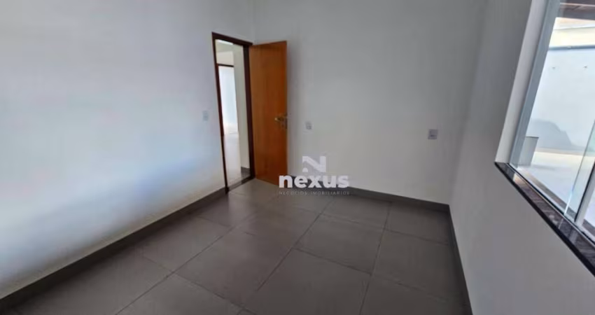 Casa com 3 dormitórios à venda, 75 m² por R$ 450.000,00 - Chácaras Jardim Holanda - Uberlândia/MG