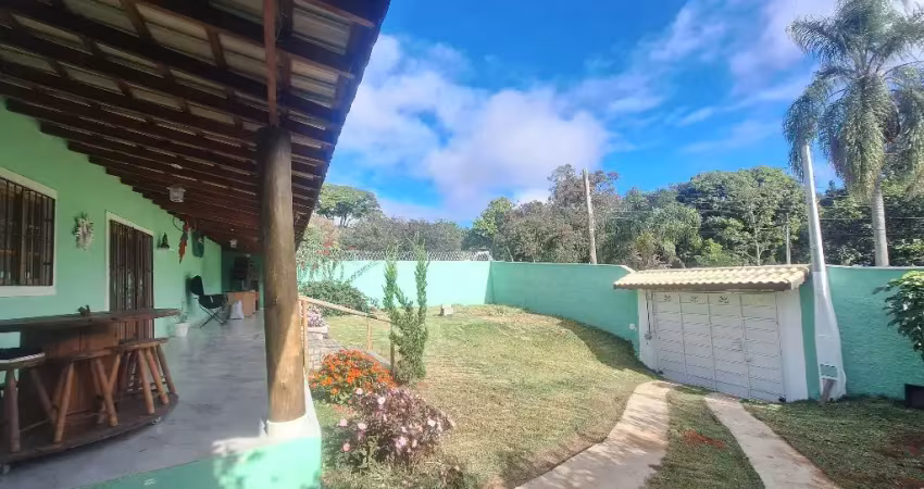 **chácara encantadora em biritiba mirim – próxima ao centro!**