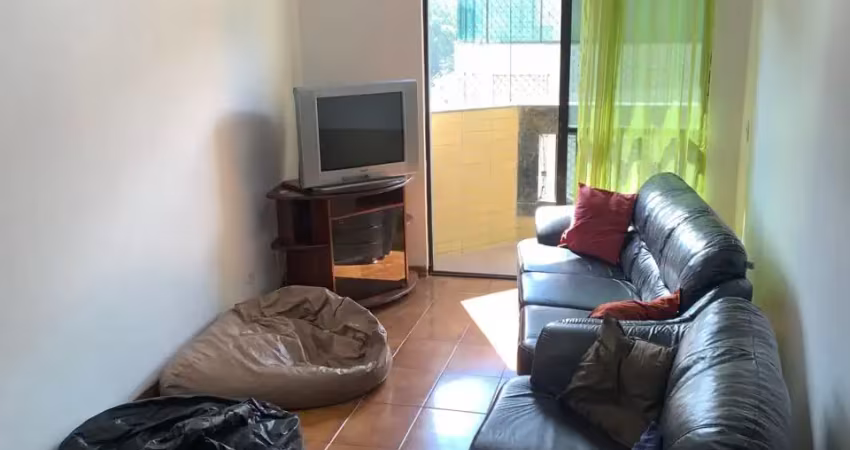 Apartamento á venda 2 dormitórios em frente à praia do centro mongaguá
