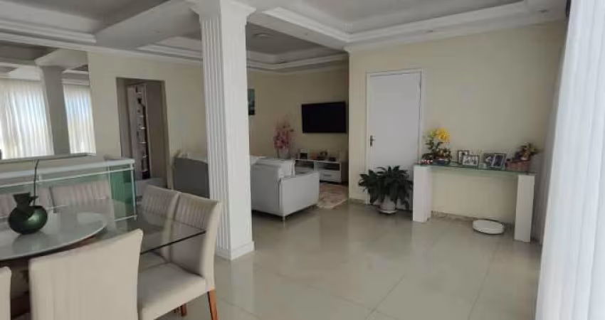 Casa em condomínio fechado com 4 quartos à venda na Taquara