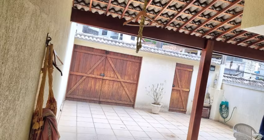 Casa a venda com 2 suítes e 120 m² na Taquara, Rio de Janeiro - RJ.