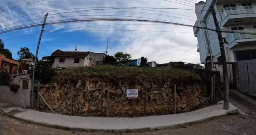 Excelente terreno próximo a Madal.  Área total: 533,55m.  Confira!