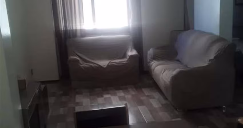 Apartamento duplex no centro com 02 dormitórios  (sendo 01 suíte e possibilidade de fazer 02 suítes), sala para 02 ambientes, cozinha, área de serviço e banheiro social.  Prédio conta com portaria, el