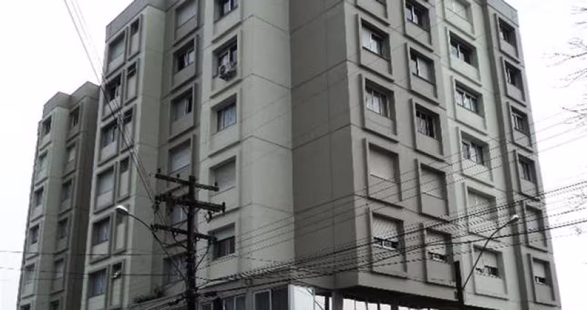 Ótimo apartamento com 03 dormitórios (sendo 01 suíte), sala, cozinha, área de serviço, banheiro social e 01 vaga de garagem.   Prédio com elevador.  Piso porcelanato.    Estuda como parte do pagamento