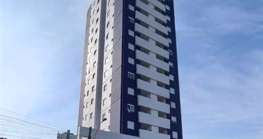 Apartamento com 2 dormitórios, sala e cozinha em conceito aberto, banheiro, área de serviço, sacada com churrasqueira e um box de garagem. Localização, nono andar.