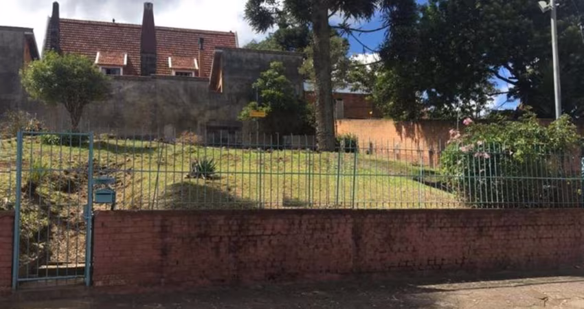 Ótimo terreno no Bairro Jardim América!  Área: 12x30= 360,00m.  Confira!