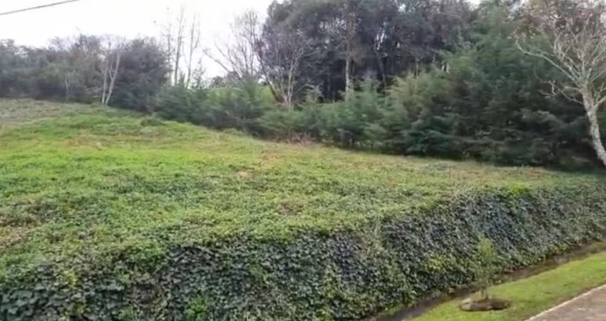 Excelente terreno em Condomínio Fechada na Linha 40!!  Área: 20,61x78,46 = 1.481,65m.  Confira!!