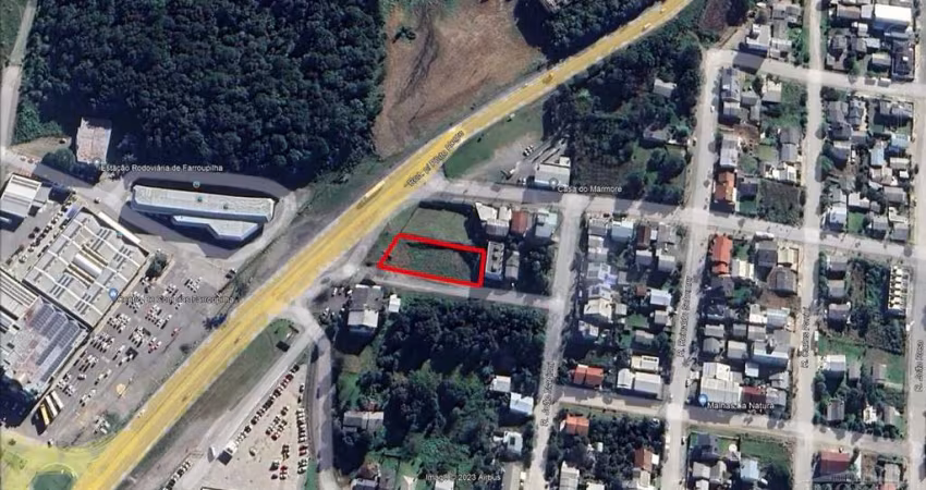 Excelente Terreno com 31 metros de frente para a Rodovia  RST 122, defronte a Estação Rodoviária, com  área de 840,00 m. Ideal para diversas atividades.