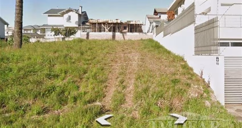 Excelente terreno localizado na parte alta do bairro São Luiz, com  as seguintes medidas: 13,5 x 27,75 = 374,62 metros. Posição solar oeste. Confira!