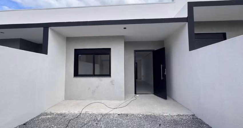 Casas geminadas em construção,  no Loteamento Felicitá, com 2 dormitórios, sala e cozinha em conceito aberto, banheiro social, área de serviço com churrasqueira e vaga de estacionamento frontal. Área 