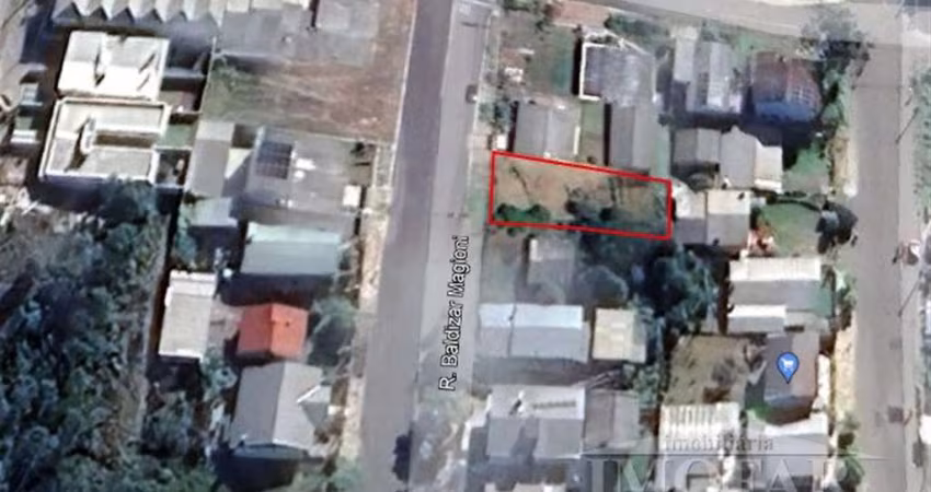 Terreno com 13:10 de frente para a rua Baldizar Maggioni.
Área  total 366,00 m²