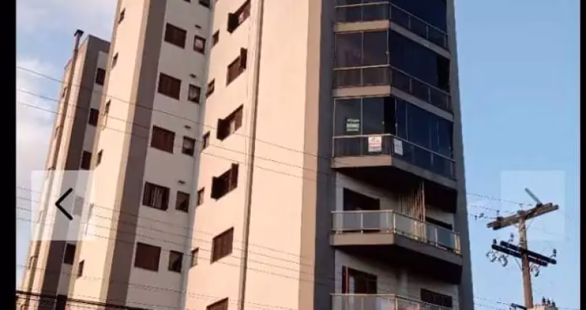 Apartamento com 3 quartos à venda no Exposição, Caxias do Sul 