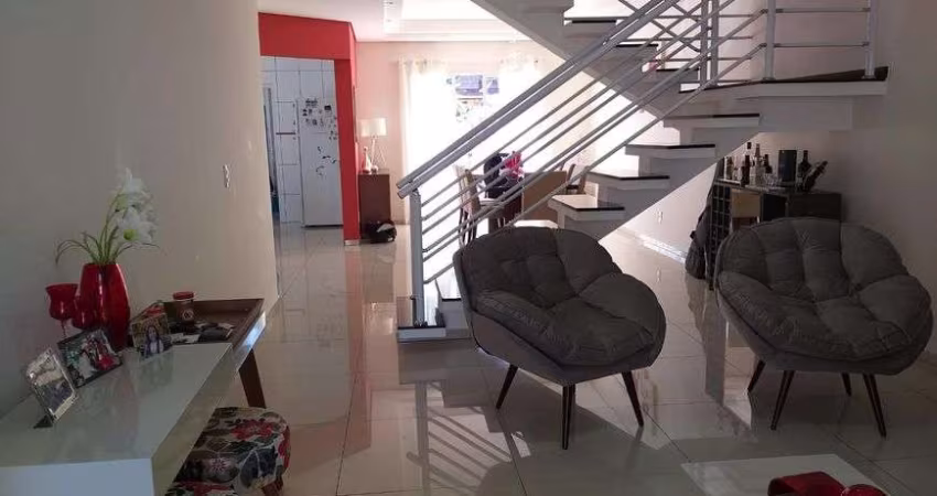 Linda casa alto padrão (290m² útil) com três dormitórios no bairro Jardim Colônia, Jundiaí - SP