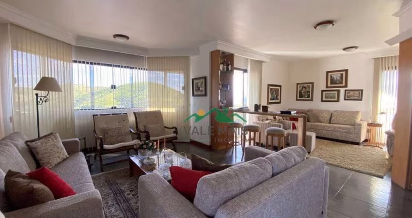 Apartamento com 4 dormitórios à venda, 240 m² por R$ 750.000,00 - Centro - Guaratinguetá/SP