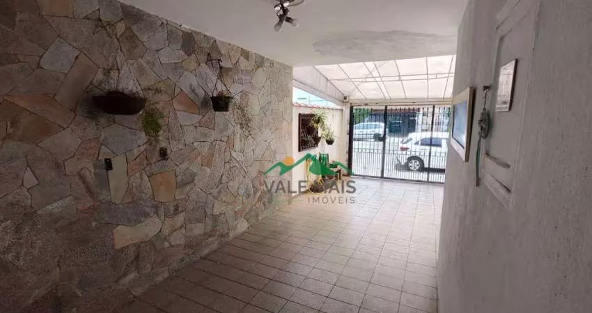 Casa com 3 dormitórios à venda, 160 m² por R$ 1.100.000,00 - Vila Paraíba - Guaratinguetá/SP